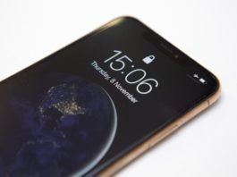 Apple vendeu menos iPhones, mas novos produtos cresceram